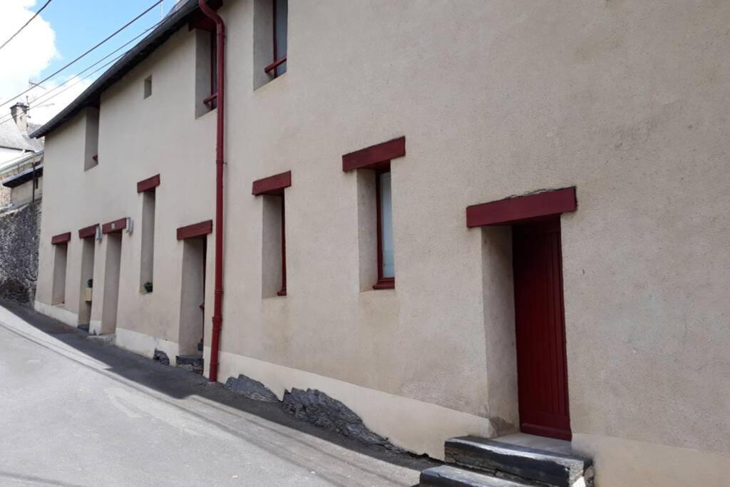 Dans Maison De 1789 Au Centre De Apartamento *